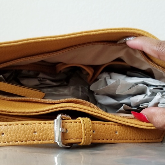 Handbag - Picture 3 of 5